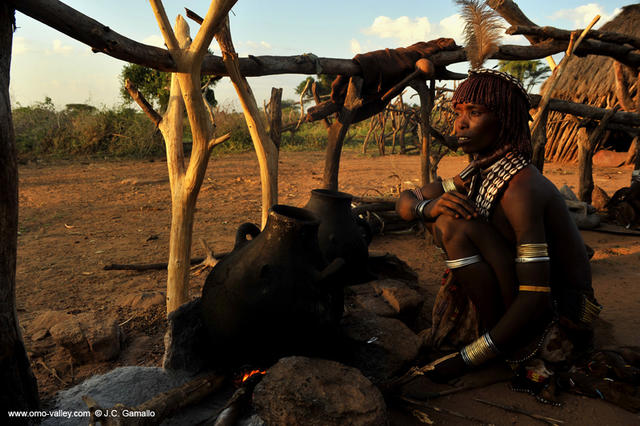 16-woman-hamer-village-omo-valley