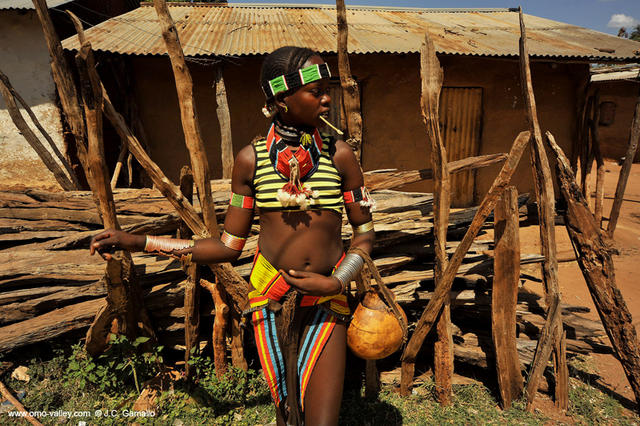 21-dimeka-market-omo-valley-hamer 21-dimeka-market-omo-valley-hamer