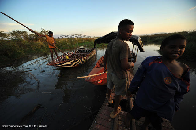 33-boat-chamo-lake-ethiopia