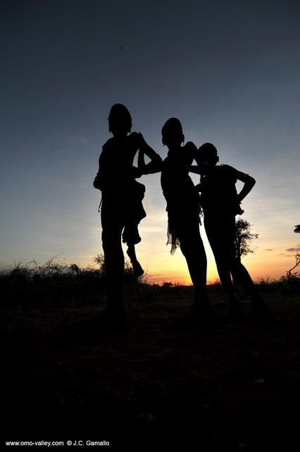 33-omo-valley-sunset-hamer-village