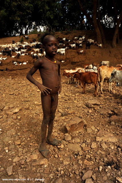 41-joven-karo-omo-etiopia