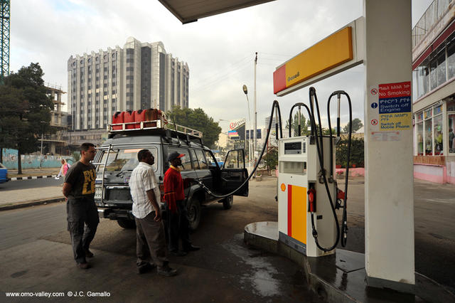 Repostando gas oil Repostando gas oil
